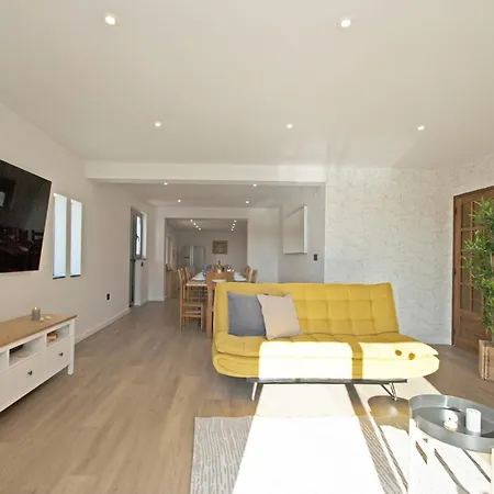 Villa In Branqueira Near Santa Eulalia Beach *